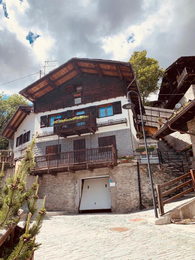 Piccola Residenza Appartement Champoluc Buitenkant foto